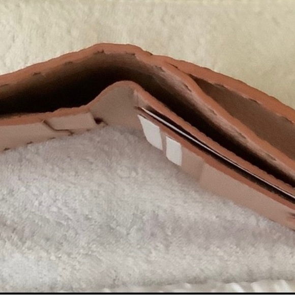 NWT FENDI Pink Selleria Roman Leather Wallet - Picture 4 of 6